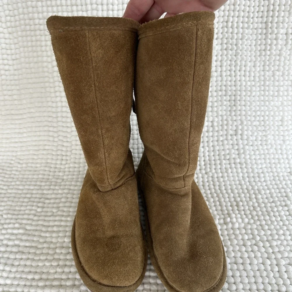 Bearpaw Phylly‎ Youth Size 2 Boots Suede Lace Up Back Slip On Tan Sherpa Lined